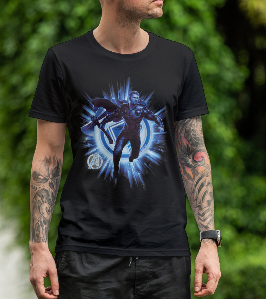 Thor Avengers Endgame Blast With Axe And Blue Lightning Background T-Shirt