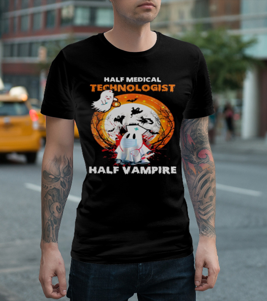 Half Medical Technologist Half Vampire Ghost Nurse Halloween Moon Bats T-Shirt