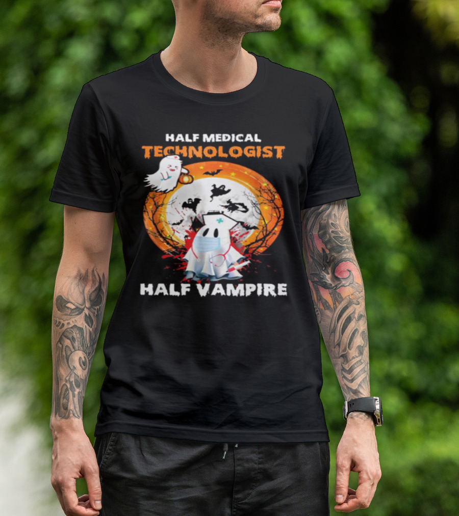 Half Medical Technologist Half Vampire Ghost Nurse Halloween Moon Bats T-Shirt