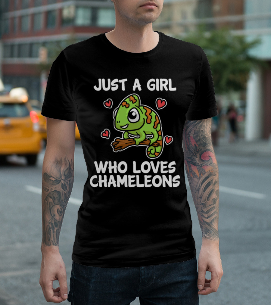 Just A Girl Who Loves Chameleons Cute Cartoon Chameleon With Hearts T-Shirt