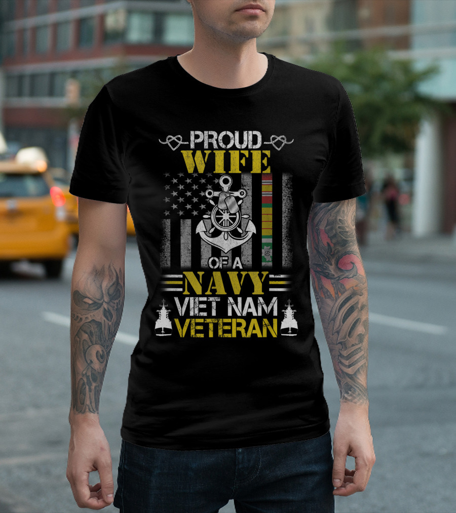 Proud Wife of a Navy Vietnam Veteran T-Shirt