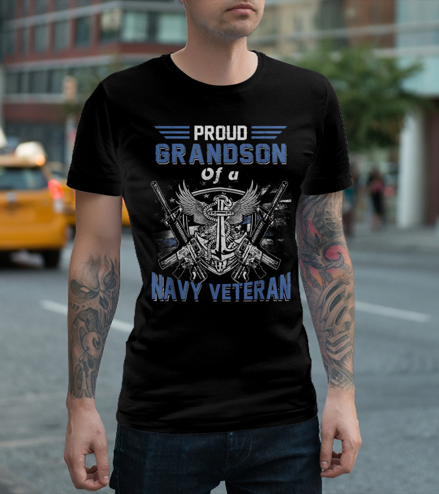 Proud Grandson of a Navy Veteran Anchor Wings Emblems USA T-Shirt