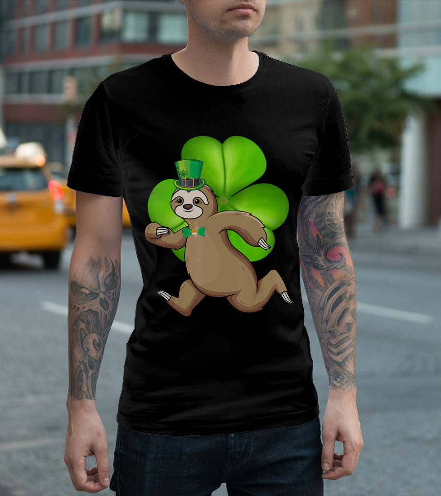 Running Sloth Shamrocks St Patricks Day Animal T-Shirt