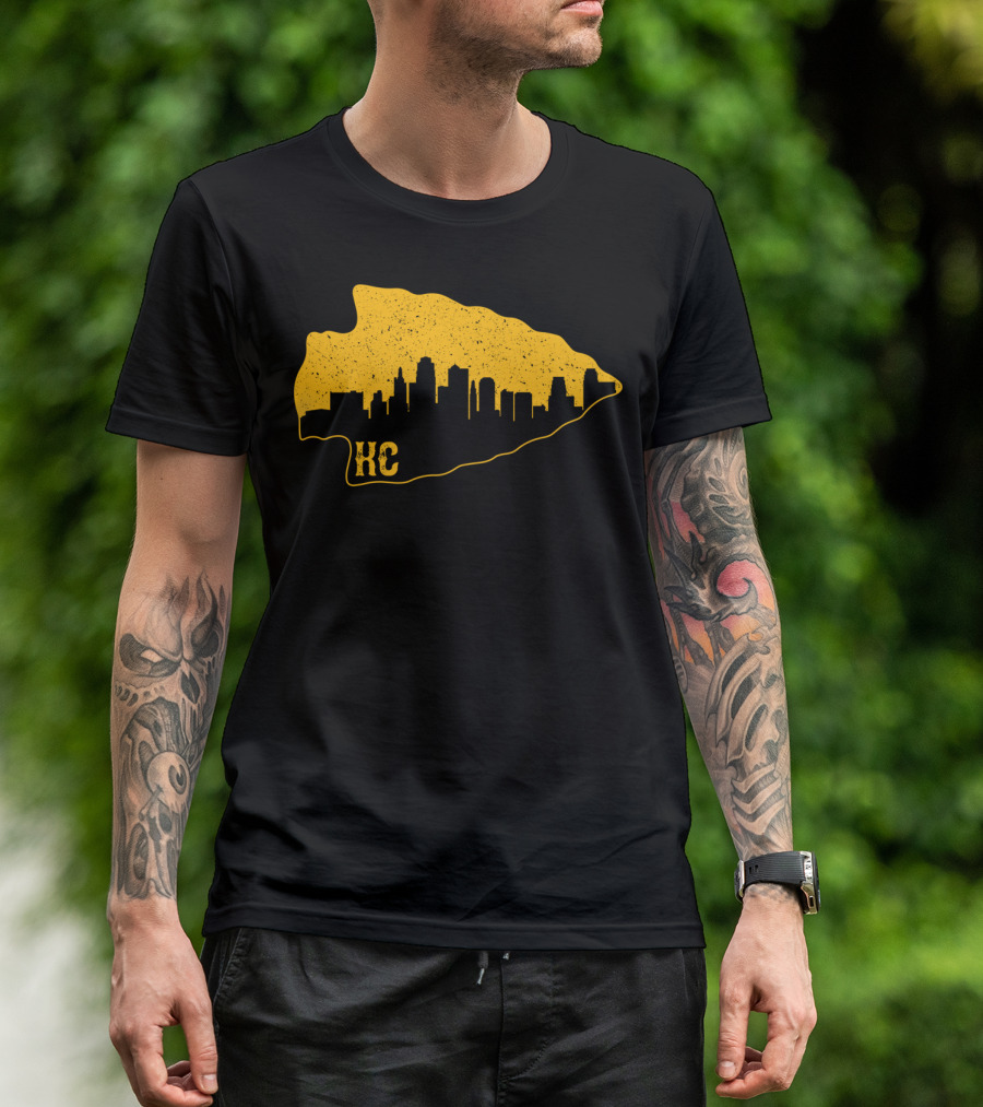 KC Skyline In Arrowhead Shape Kansas City Chiefs Color T-Shirt