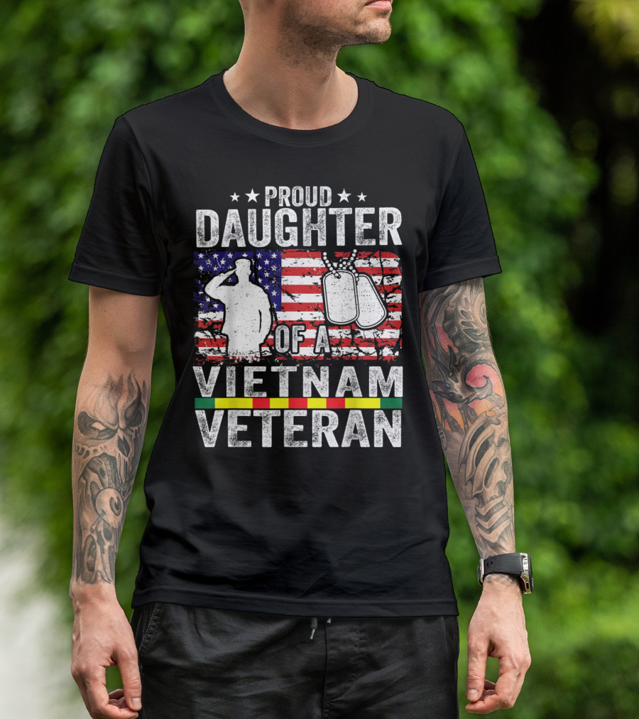 Proud Daughter Of A Vietnam Veteran USA Flag Salute Dog Tags T-Shirt