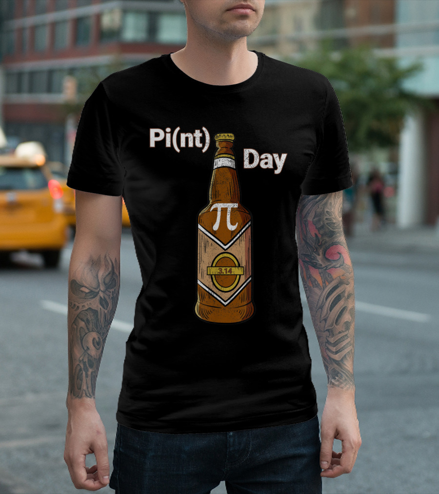 Pi(nt) Day 3.14 Beer Bottle Featuring Mathematicians' Party T-Shirt