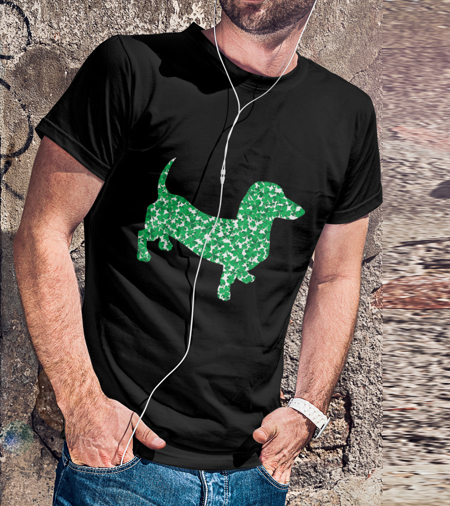 Dachshund With Shamrock Pattern For St Patricks Day Fun T-Shirt