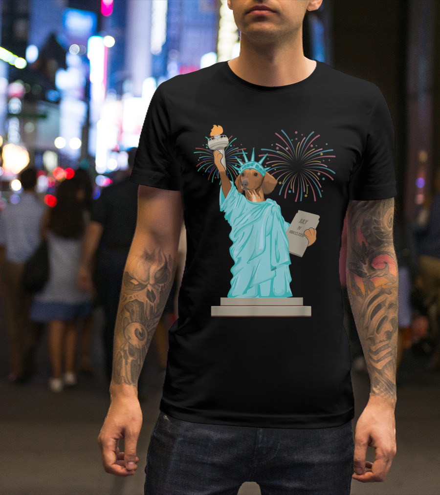 Dachshund With Statue Of Liberty And July Independence Fireworks T-Shirt