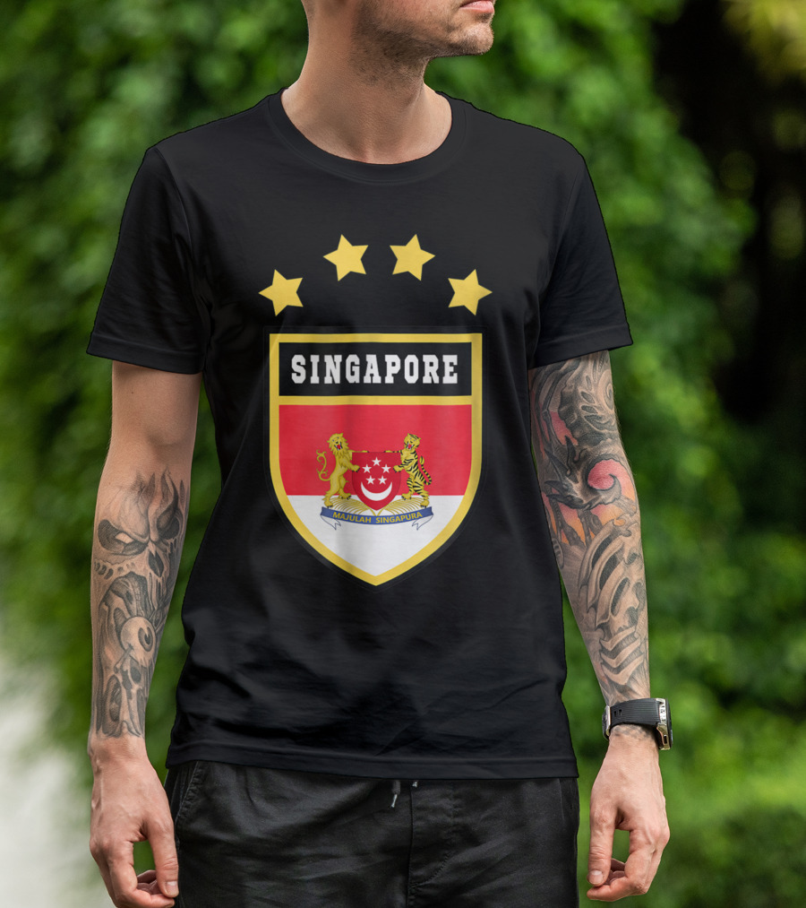 Singapore Majulah Singapura Coat Of Arms Flag Shield With Stars T-Shirt