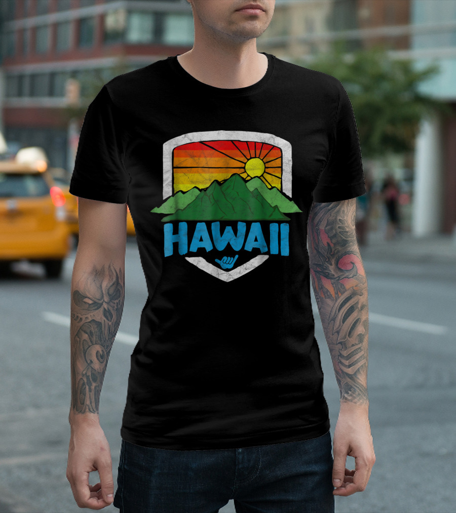 Hawaii Vintage Rainbow Sun Graphic With Mountains T-Shirt
