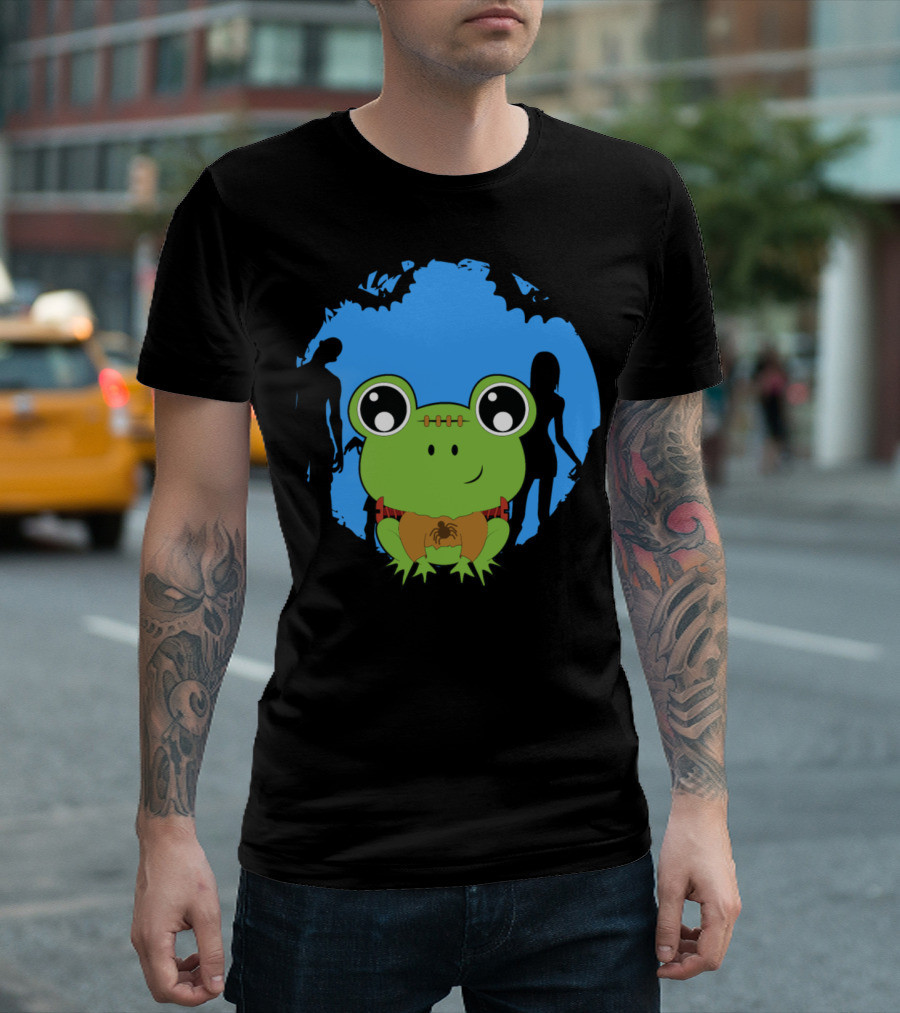 Cute Scary Frog Animal With Silhouettes And Spider T-Shirt