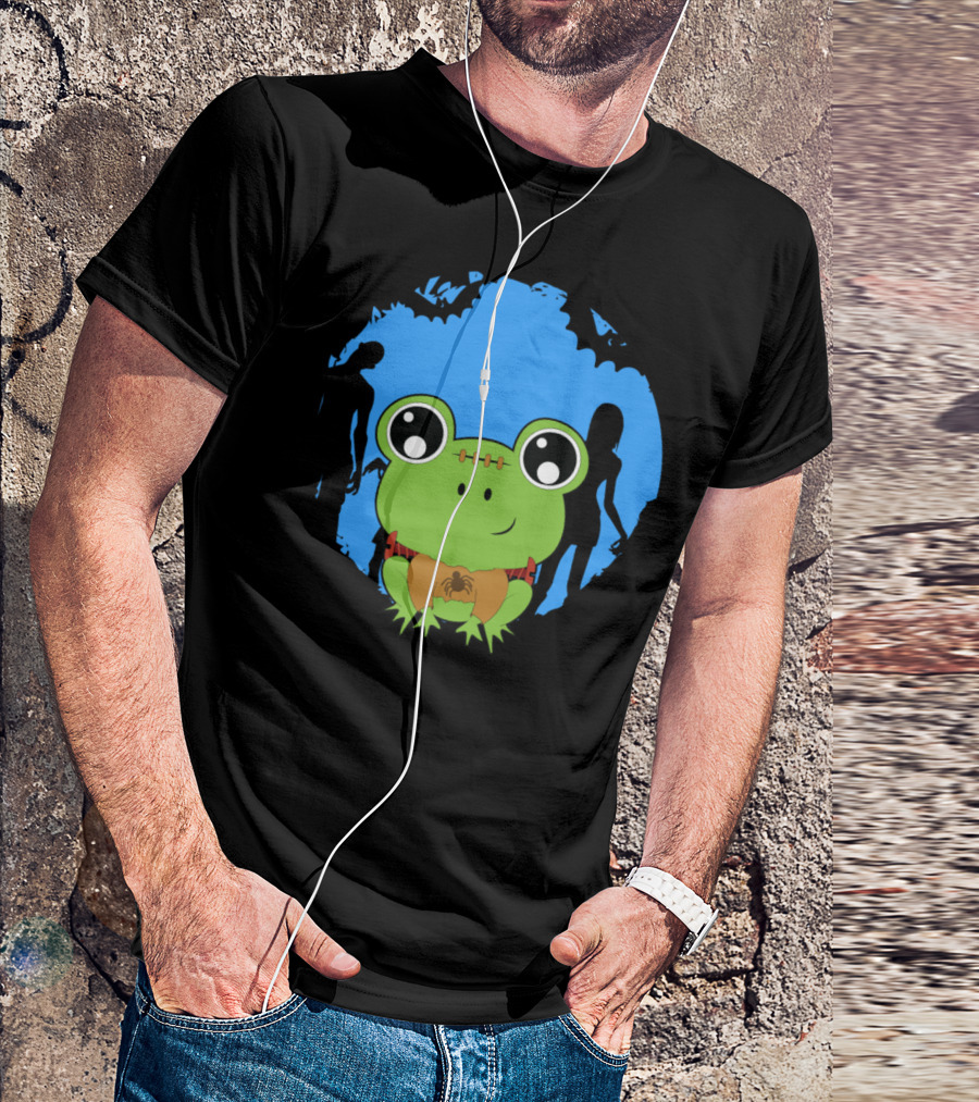 Cute Scary Frog Animal With Silhouettes And Spider T-Shirt