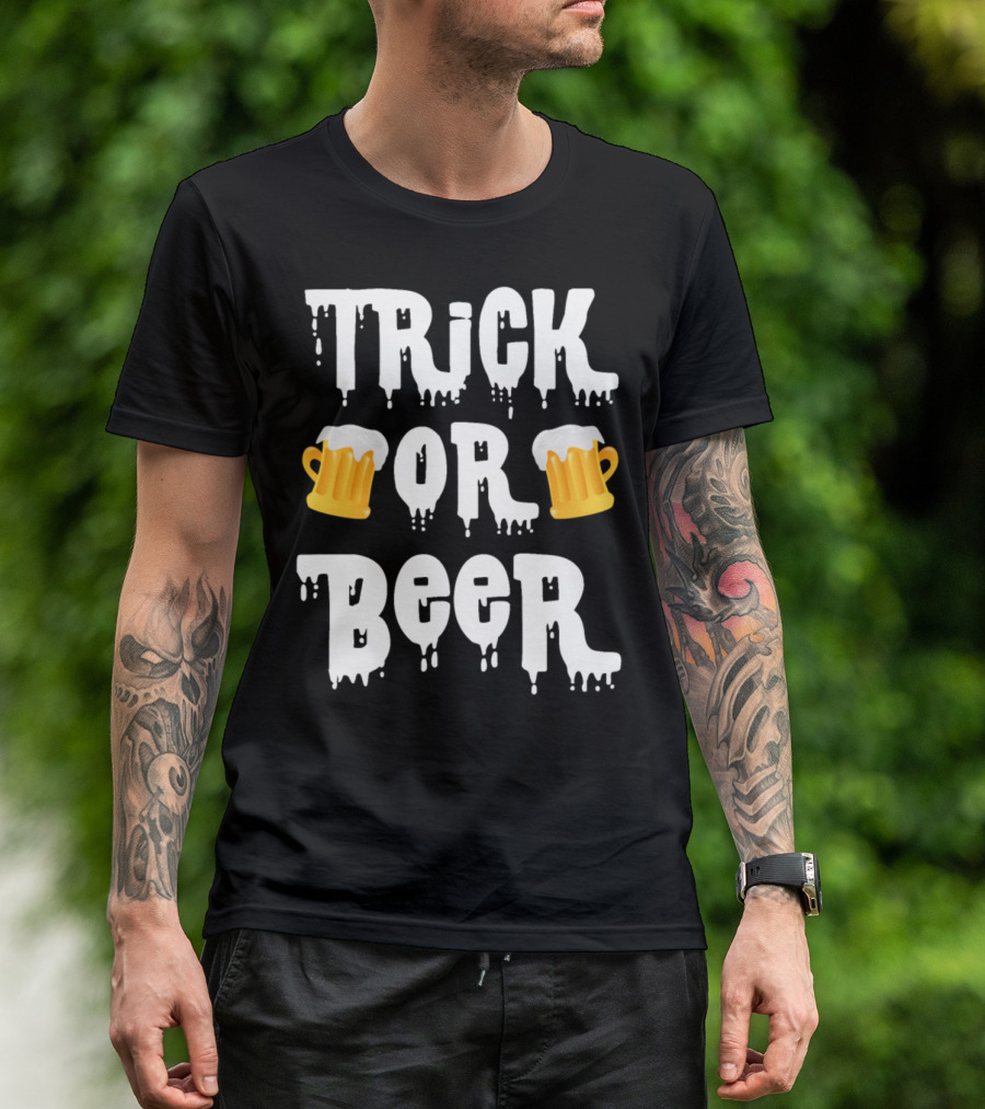 Trick Or Beer Funny Halloween Beer Mugs T-Shirt