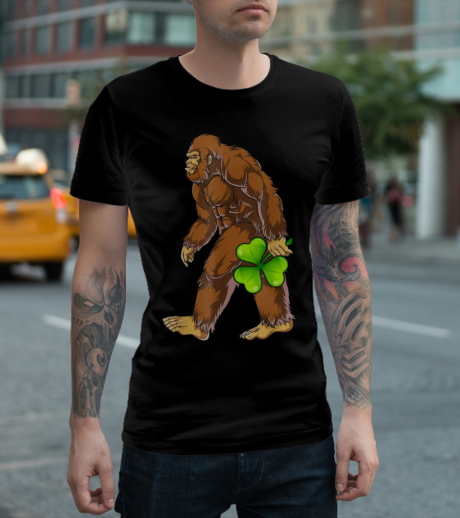 Bigfoot Shamrock Funny Sasquatch Believe St. Patrick's Day T-Shirt
