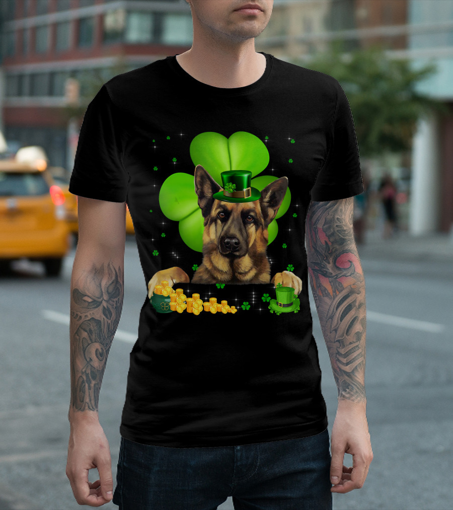 St Patrick's Day German Shepherd With Shamrock And Leprechaun Hat T-Shirt