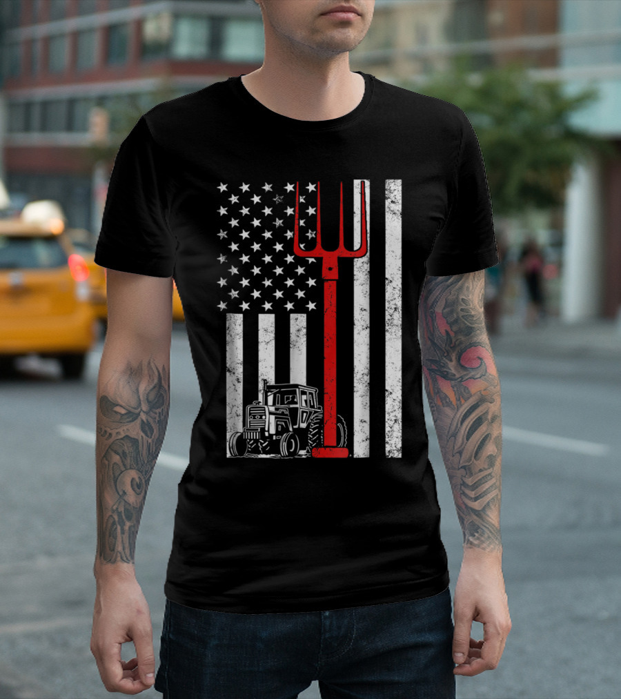 Farmer United State Tractor Pitchfork American Flag T-Shirt