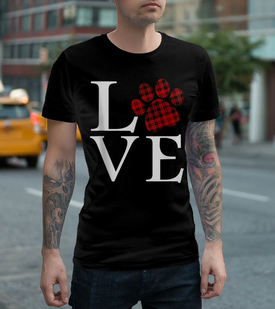 Buffalo Plaid Paw Print LOVE Valentine Heart T-Shirt