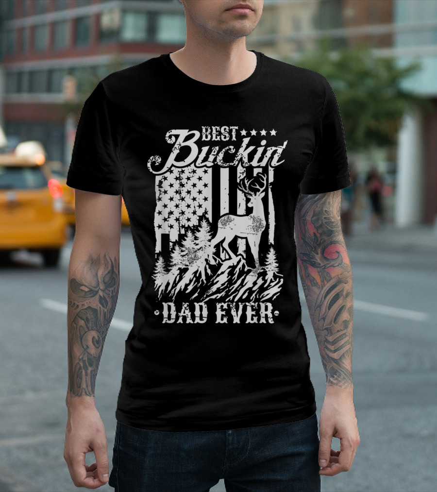 Best Buckin Dad Ever Deer Hunting American Flag Deer Forest T-Shirt