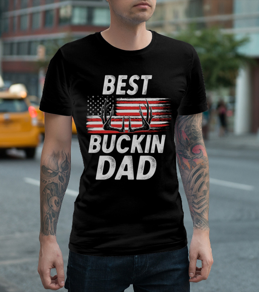 Best Buckin Dad Funny Deer Hunting American Flag Antlers T-Shirt