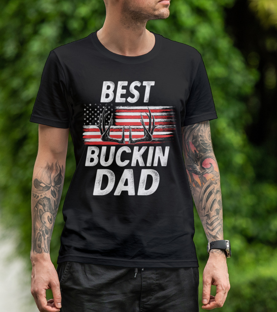 Best Buckin Dad Funny Deer Hunting American Flag Antlers T-Shirt