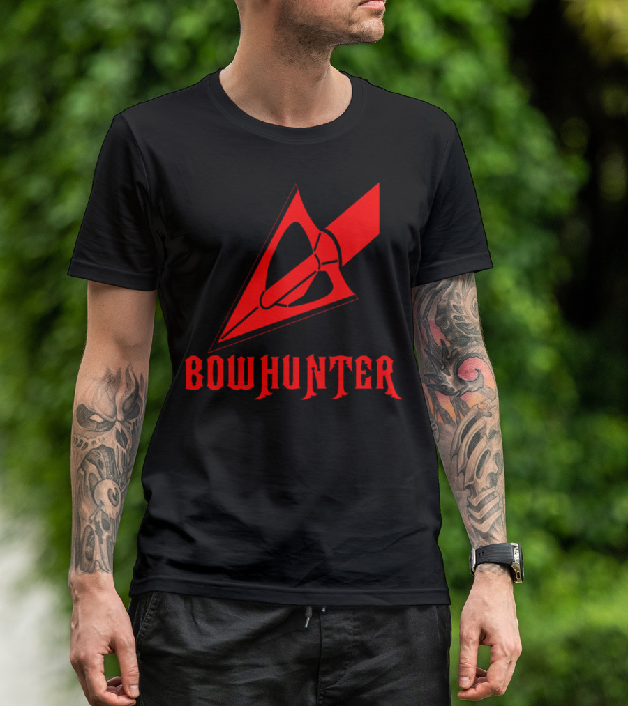 Bowhunter Red Broadhead Arrowhead T-Shirt