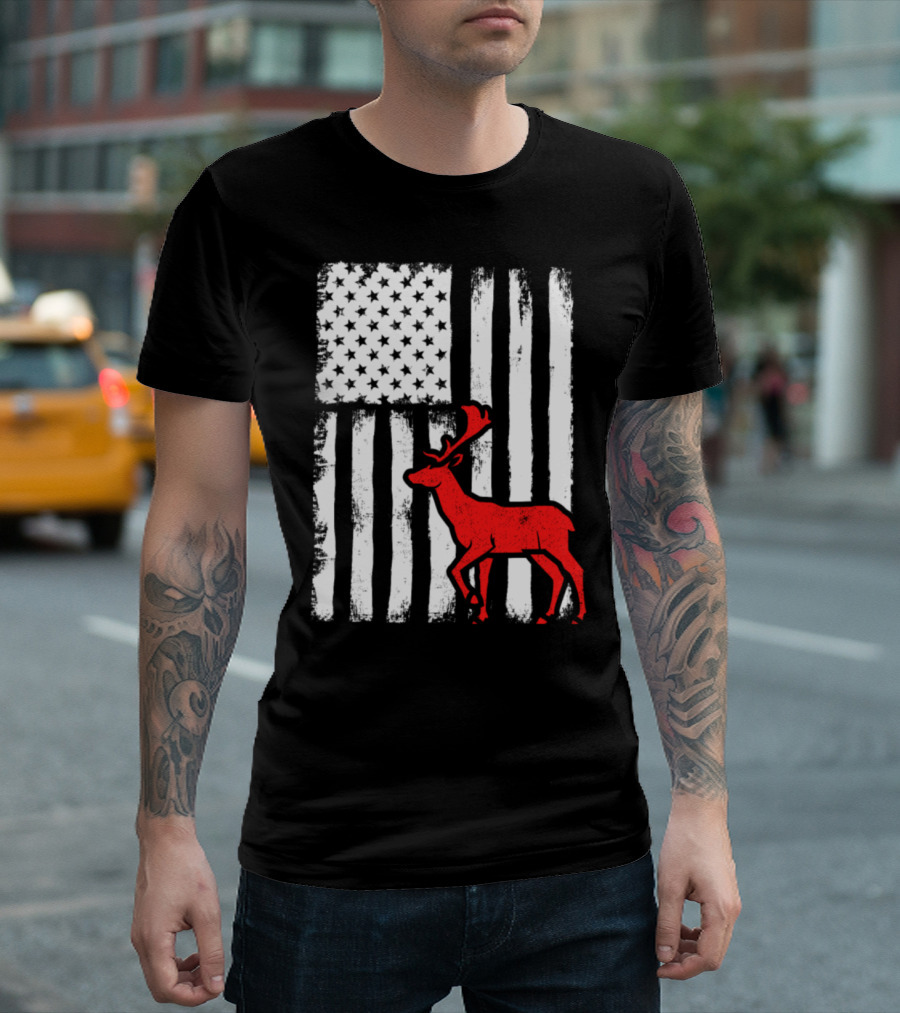 Deer And American Flag Funny Hunting USA T-Shirt