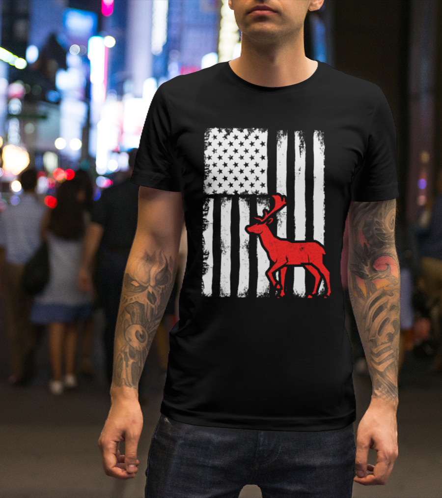 Deer And American Flag Funny Hunting USA T-Shirt