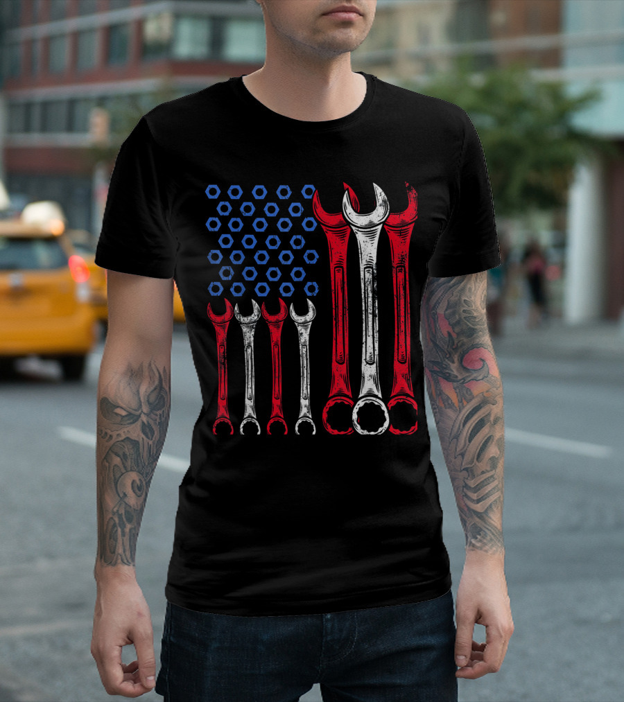 Mechanic Tools Wrenches USA Flag Design For Cycling And Bike Enthusiasts T-Shirt