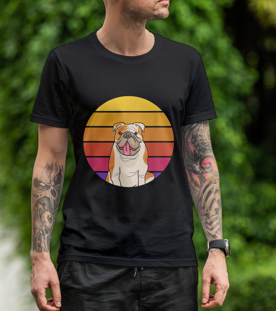 Cute Funny Retro English Bulldog With A Smile Vintage Sunset Stripes T-Shirt