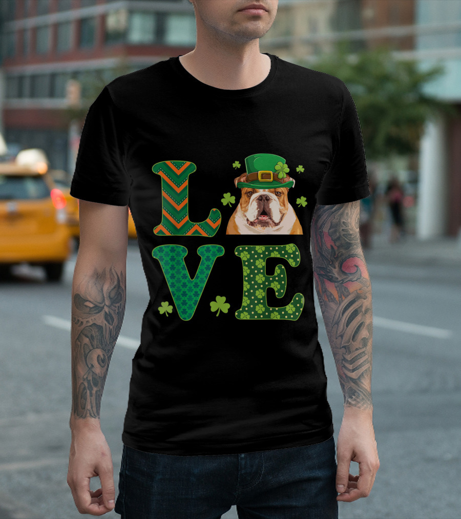 LOVE English Bulldog St Patricks Day Shamrock Hat T-Shirt