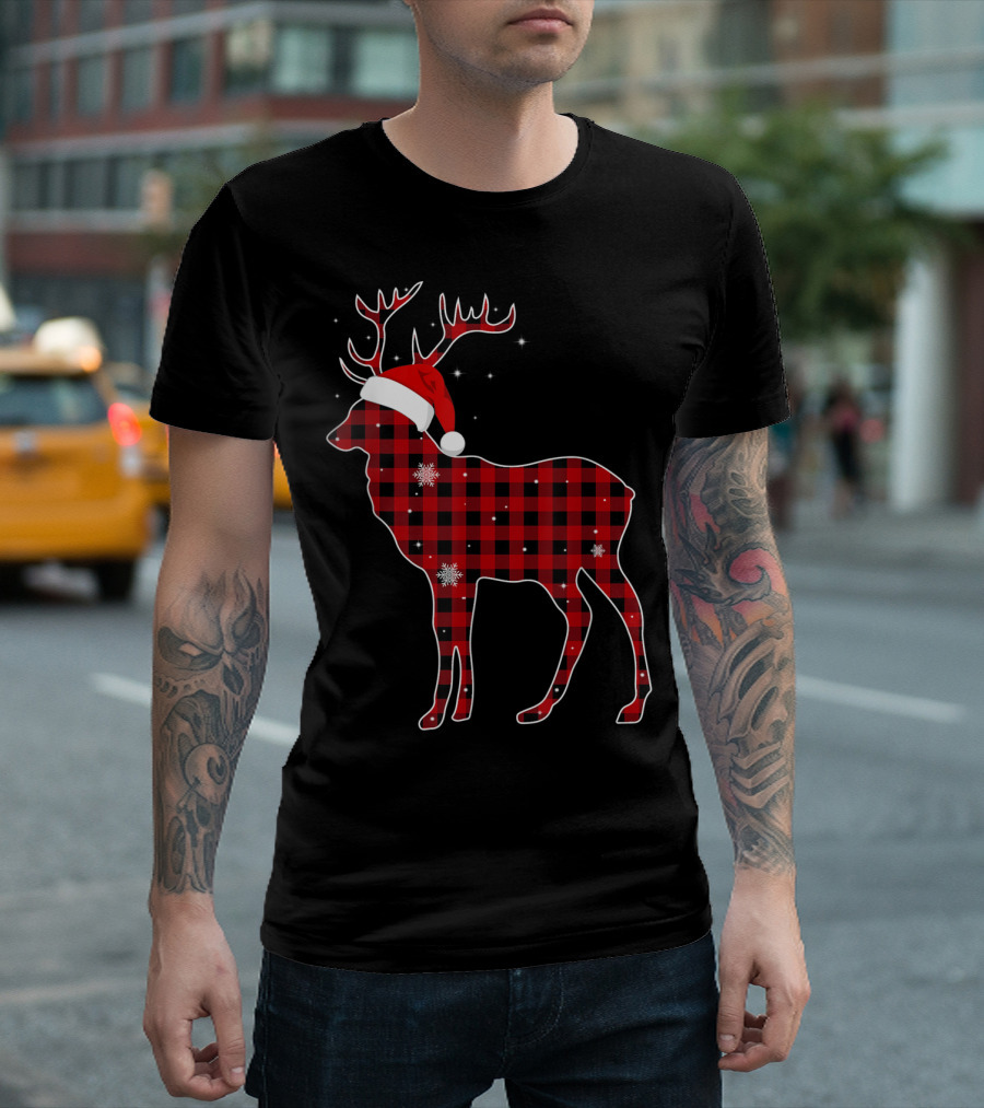Buffalo Plaid Moose Santa Hat Christmas Snowflakes T-Shirt