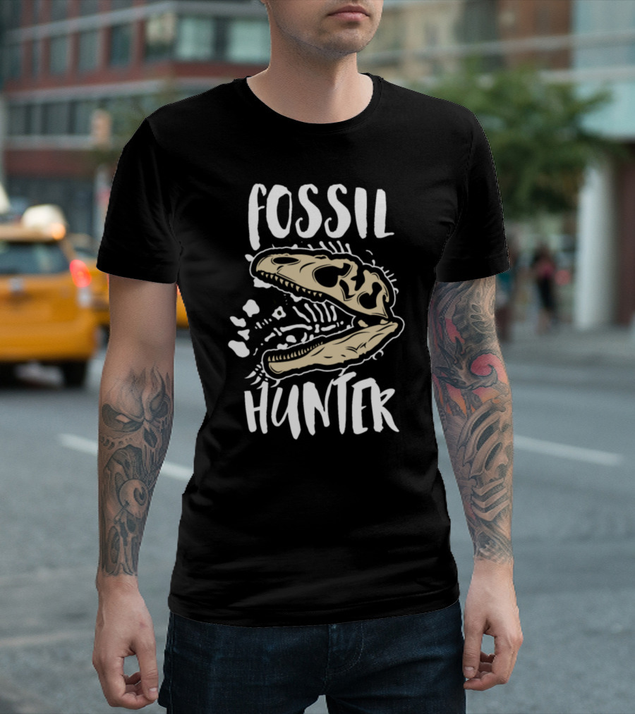Fossil Hunter Dinosaur Skull Archaeology Enthusiast Graphic Paleontology T-Shirt