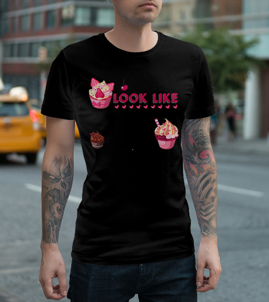 I Might Look Like I'm Listening to You But in My Head I'm Baking Cupcake Lovers T-Shirt