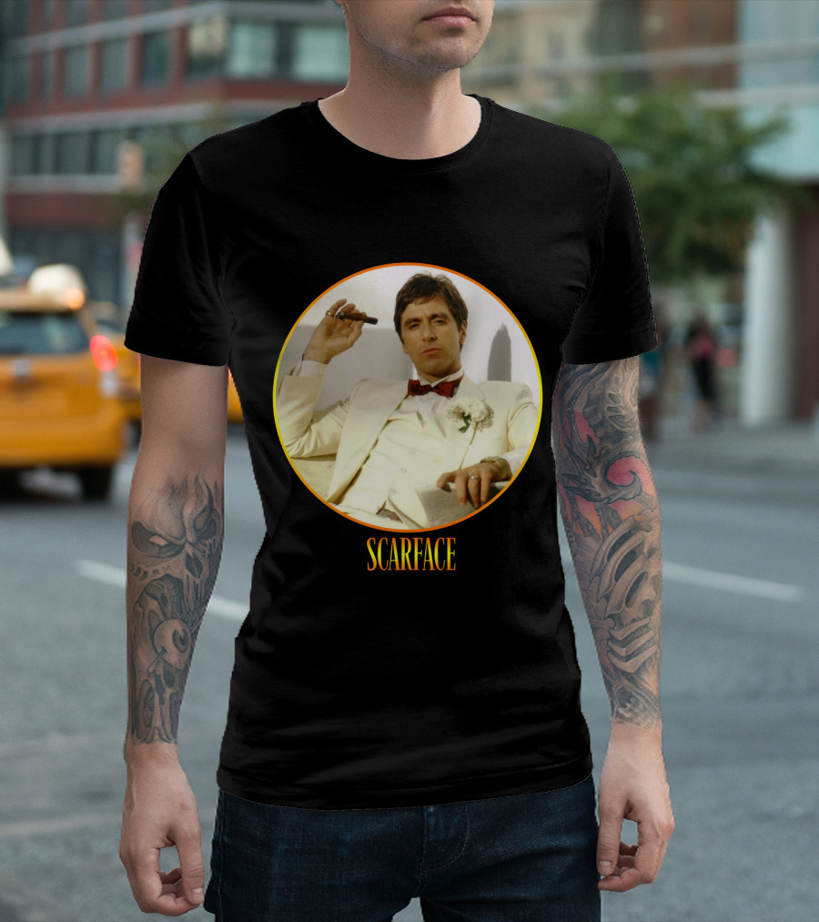 Scarface Iconic Movie Character in Circle Frame T-Shirt