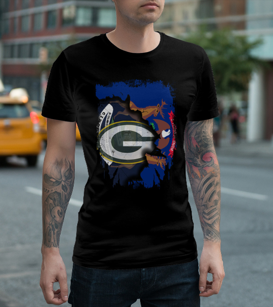 Michigan And Packers Unity With Iconic Symbol Integration T-Shirt