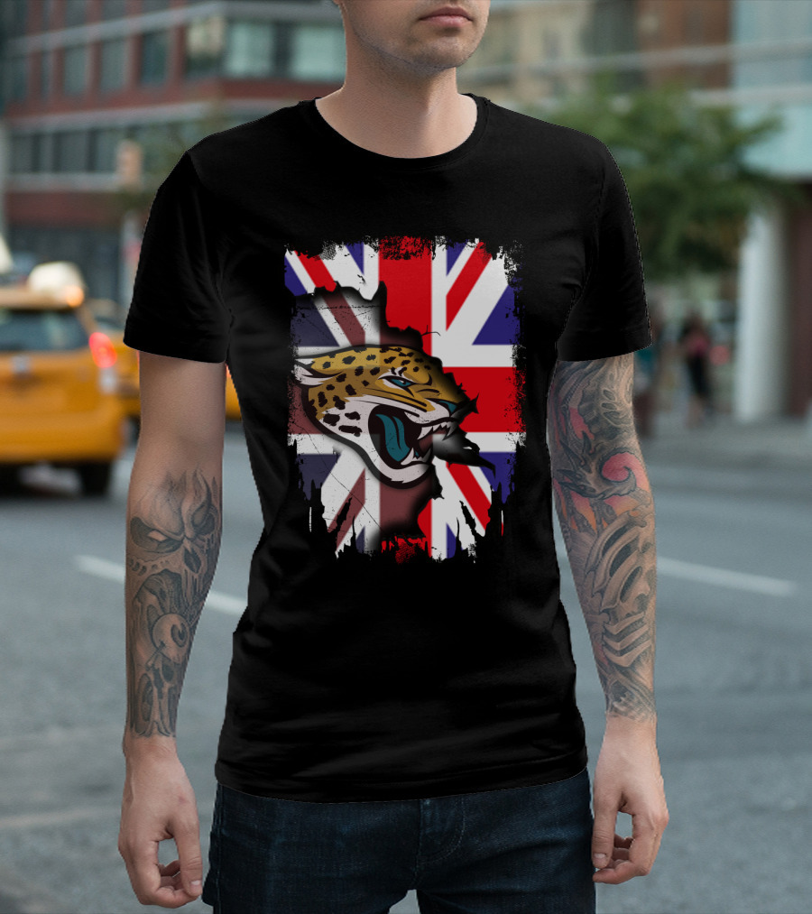 United Kingdom Union Jack Flag With Fierce Jaguar Face T-Shirt