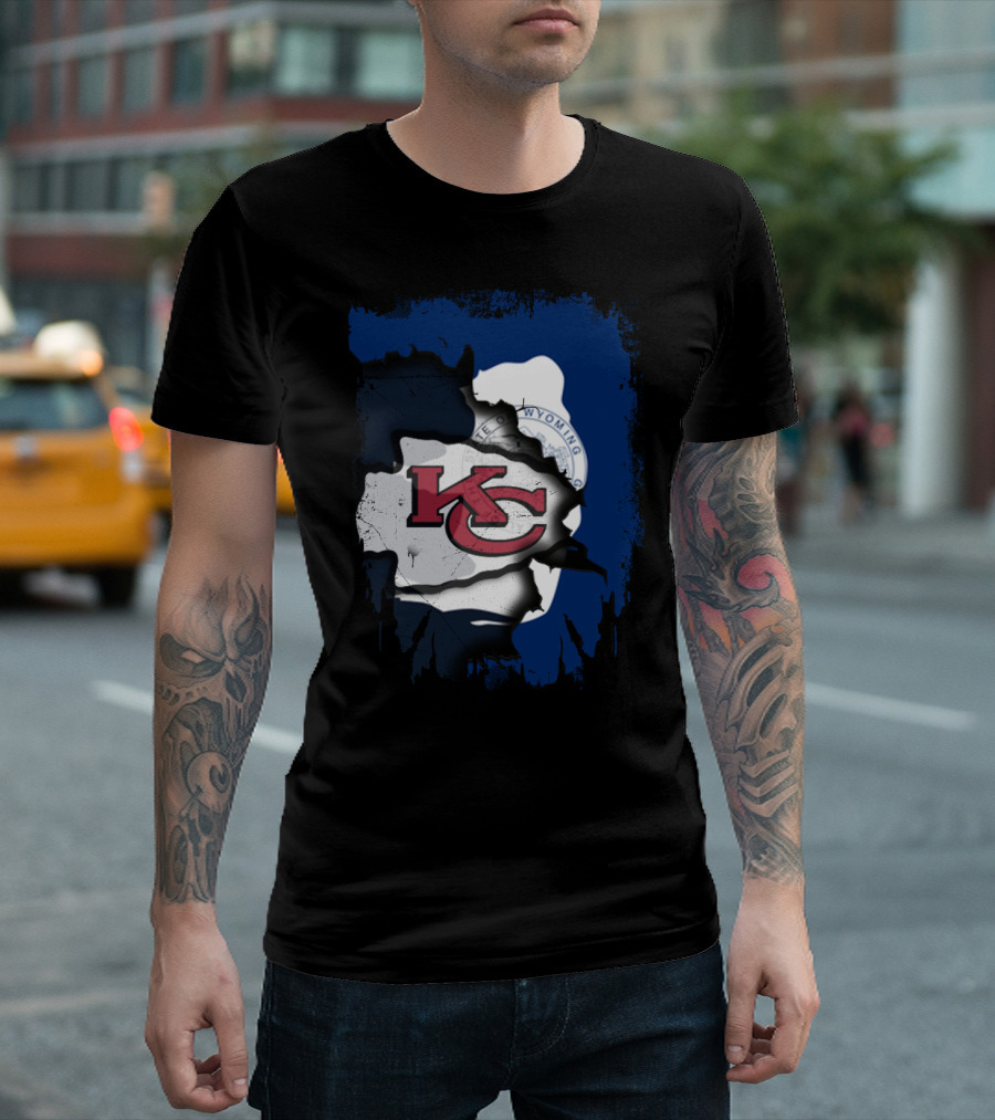 Wyoming State Seal Combined with KC Chiefs T-Shirt