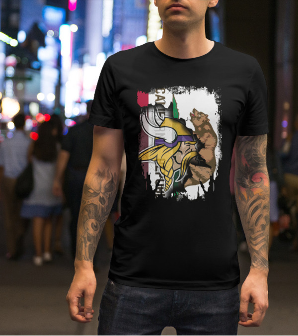 California Republic Viking Helmet Bear California Flag T-Shirt