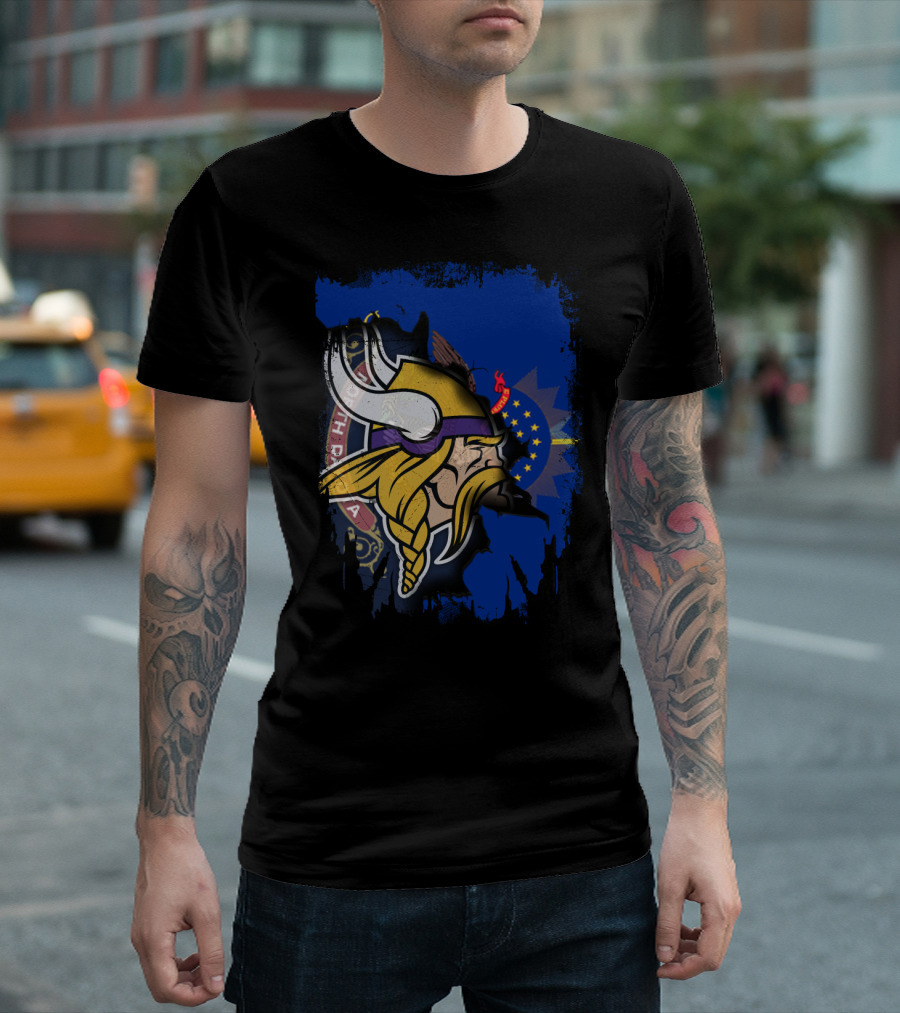Vikings North Dakota Flag Fusion T-Shirt