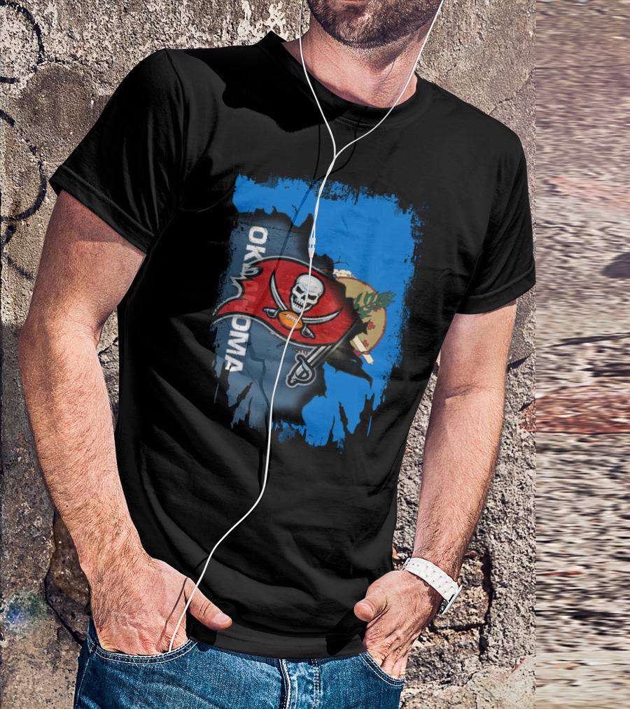 OKLAHOMA Buccaneers Flag Symbol With State Backdrop T-Shirt