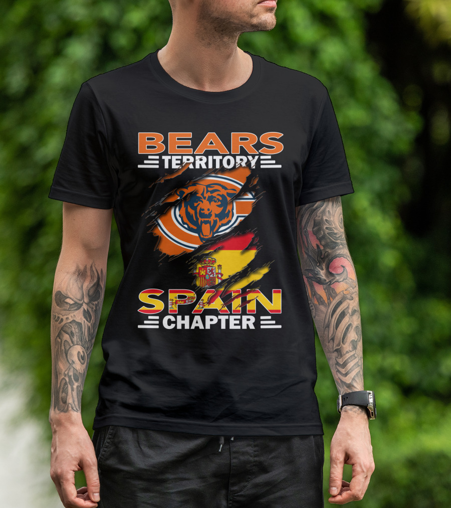 Bears Territory Spain Chapter Chicago Bears Flag T-Shirt