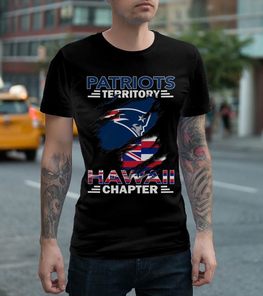 Patriots Territory Hawaii Chapter Logo With New England Patriots And Hawaiian Flag T-Shirt