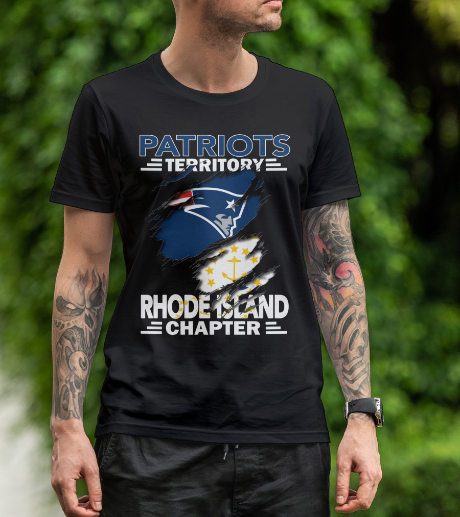 Patriots Territory Rhode Island Chapter Patriots Logo And Rhode Island Flag Elements T-Shirt