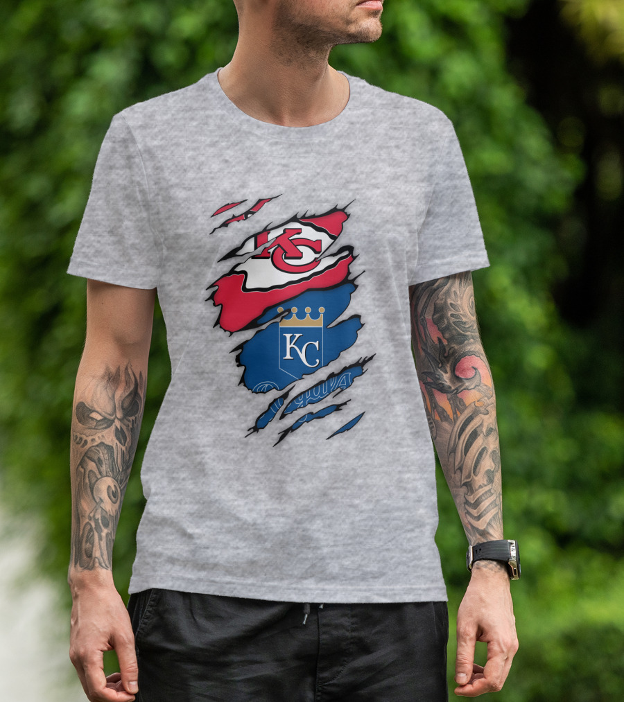 Kansas City Royals Kc And Kansas City Chiefs Arrowhead Red Blue Logo Fusion T-Shirt