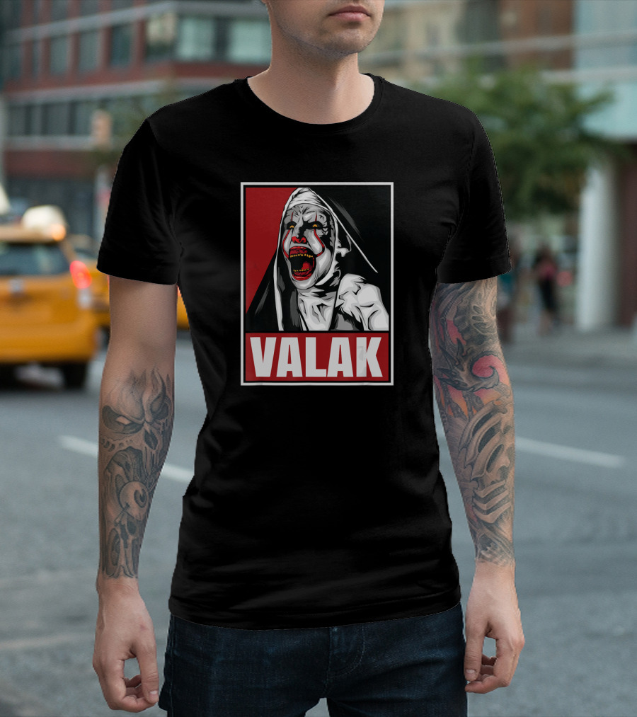 Scary Horror Valak Conjuring Nun Halloween Present T-Shirt