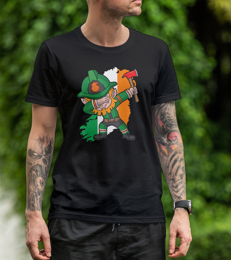 Leprechaun Dabbing Firefighter Irish Flag Background T-Shirt