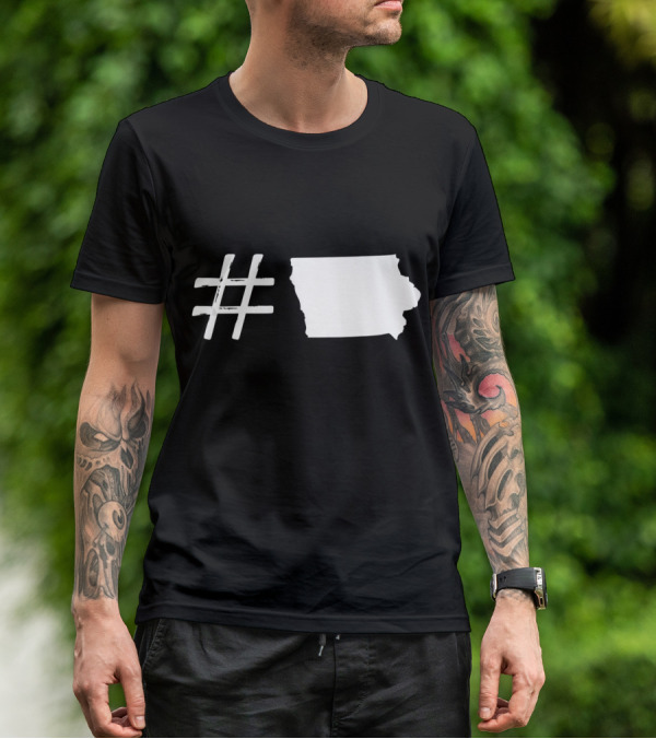 Iowa IA USA Flag Holiday Traveling T-Shirt