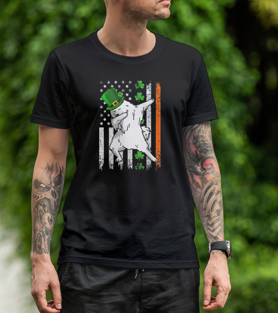 Dabbing Samoyed Leprechaun Patrick Irish Flag Shamrocks T-Shirt