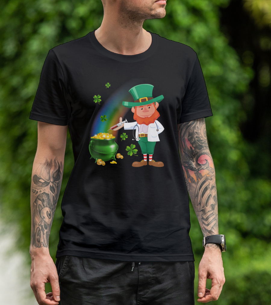 Leprechaun With Stethoscope And Syringe By Pot Of Gold And Rainbow T-Shirt