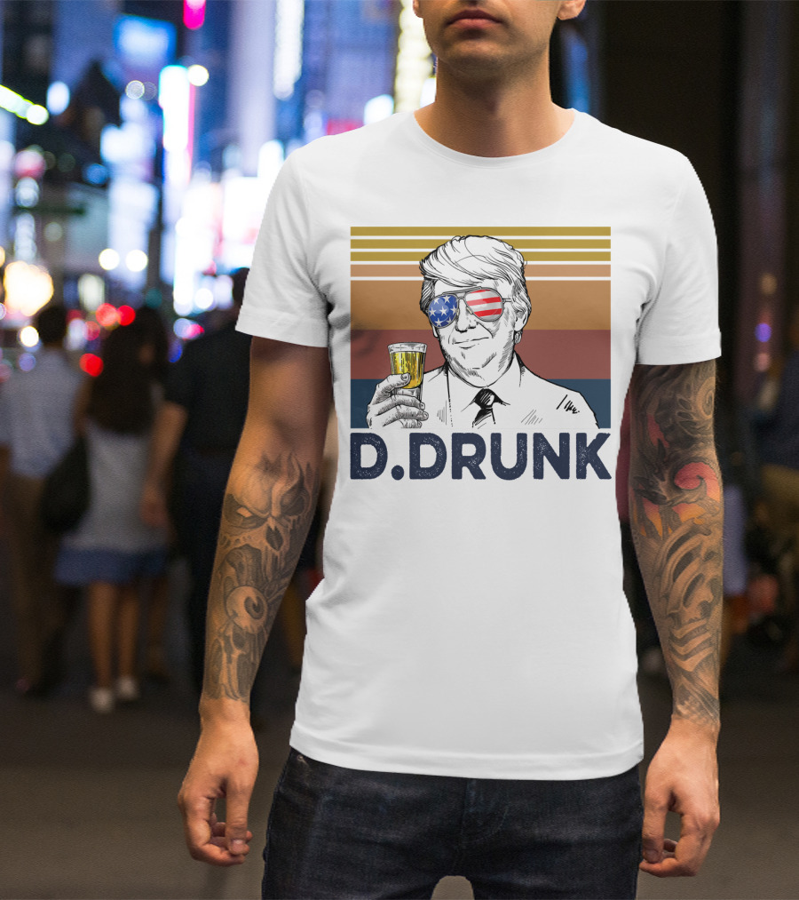Donald Trump D Drunk Drink Vintage USA Flag Sunglasses T-Shirt